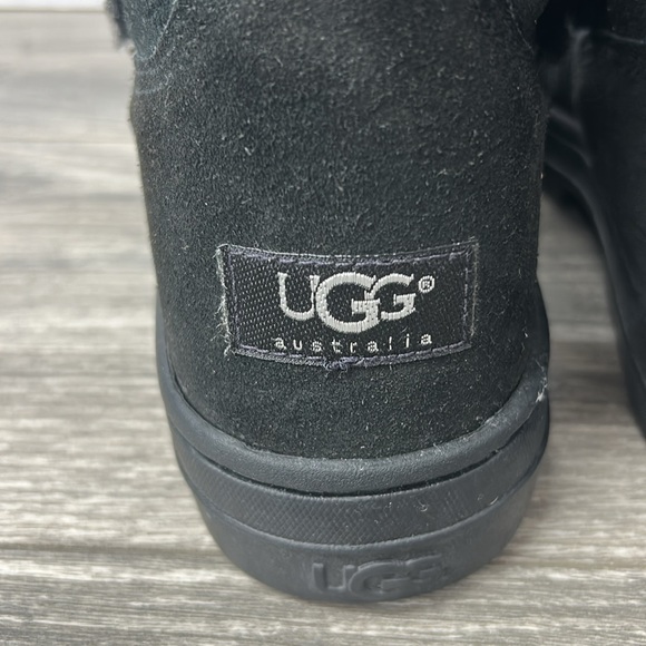 UGG Sundance Tall Black Boots Size 8 - Picture 5 of 8